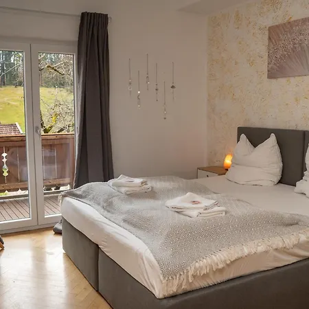 Wuhrsteinhaus, Heil- Und Seminarzentrum Chiemgau Guest house *